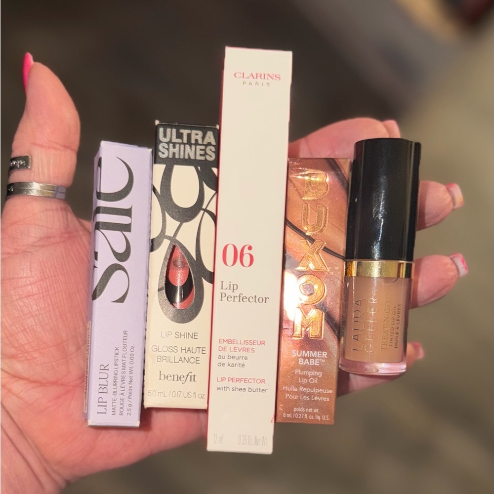 Bougie Lip Bundle.. Saie, Buxom, Clarins, Benefit, Laura Geller.. SEE ALL PICS